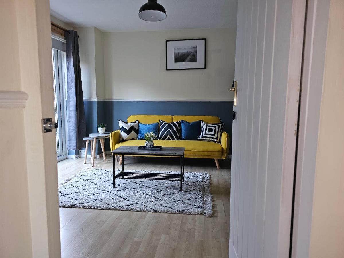 Home In Beckton. Docklands. London City Airport. Bagian luar foto